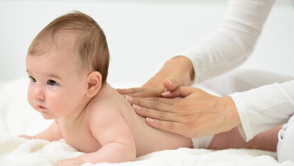 massage pour bébé